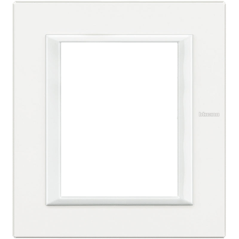 Legrand (BT) - Abdeckrahmen 3+3 Module HA4826HD weiß alu