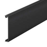 OBO Bettermann - Oberteil für Geräteeinbaukanal/Installationssäule Oberteil GK-OTGSW glatt 2000x80 PVC sw − 2 Meter