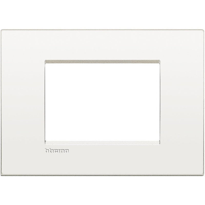 Legrand (BT) - Abdeckrahmen LL-Air Rahmen 3-Modul LNC4803BN pure white
