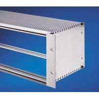 Heitec - Befestigungsteil für Baugruppe mit Rastermaß 482,6 mm (19 Zoll) Deckblech HeiPac Vario ECO 3688.106 84TE, 235mm, gelocht