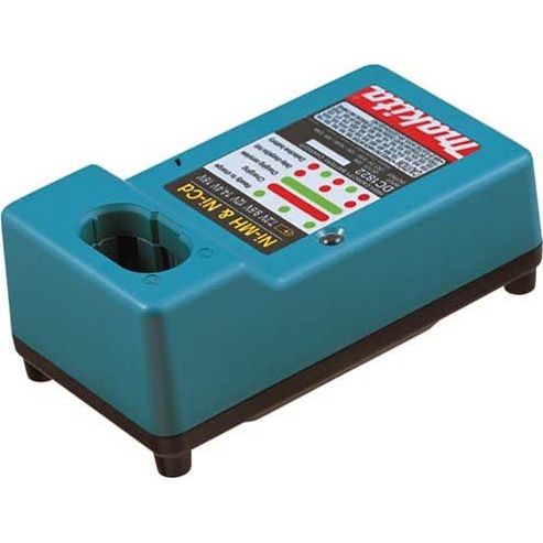 Makita - Ladegerät für Werkzeugakku Auto-Ladegerät 193439-5