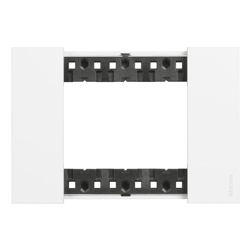 Legrand (BT) - Abdeckrahmen KA4803KW 3-modulig